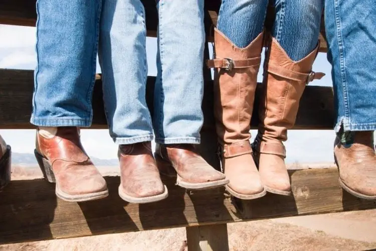 Difference Between Mens and Womens Cowboy Boots 7 Significant