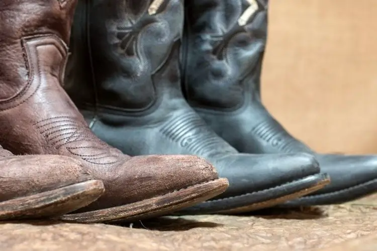Cowboy Boots Square Toe vs Pointed Toe A Controversary Debate From