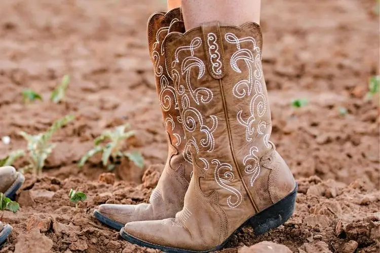 cowboy boots for thick calves