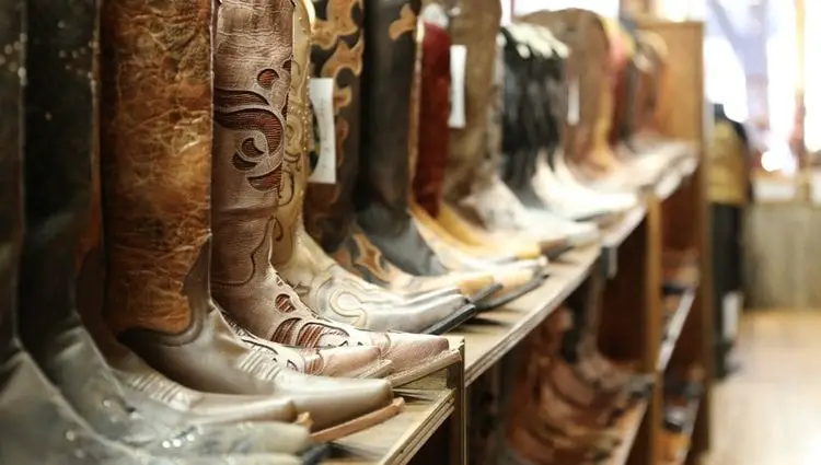 To answer this question, you need to have a fair comparison. At the beginning of this article, we said that cowboy boots are expensive in the beginning, why? In the long run, you need to compare a $200 cowboy boots that can be used for 10 years and a $70 sneaker that can only be used for 1 year. Cowboy boots need to be repaired (ex. resole) every 2 years, each replacement costs around $70. So, in 10 years you will spend $200 (money to buy original cowboy boots), we have: $70 * 5 (resole 5 times in 10 years) = $550 A pair of sneakers can be used continuously for 1 year, then you need 10 pairs of sneakers within 10 years, so you will spend $70 * 10 = $700 within 10 years (excluding the cost of repairing sneakers) To summarize, within 10 years, cowboy boots will cost you $55 / year while sneakers cost you $70 / year, which investment would be better? Of course all comparisons can be overwhelming and you may not completely agree with us. However, one thing we have to admit is that cowboy boots are not expensive in the long term. They even remain cheap when it comes to the long time of use. Today's cowboy boots with rubber outsoles can last up to 10 years with just one or two times resole. Cowboy boots are only expensive when you are 