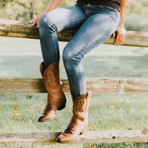 How to Wear a Boot Knife with Cowboy Boots? | The Complete Buying ...