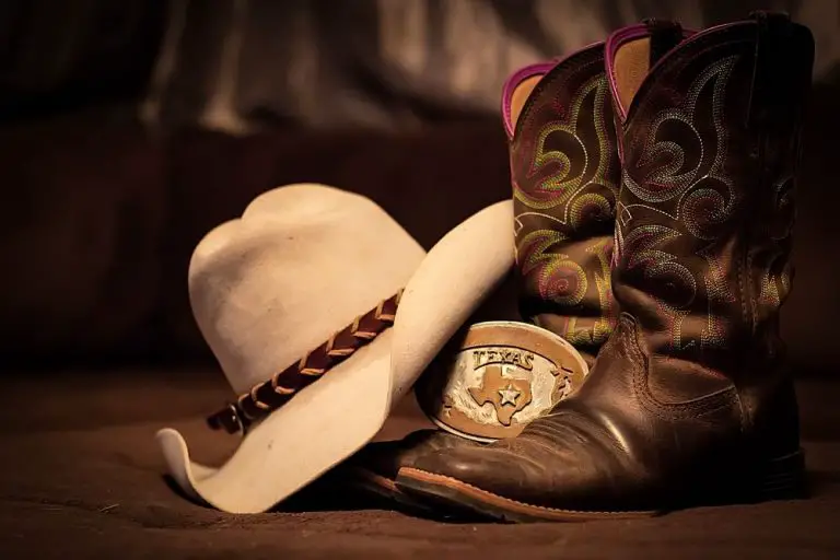 How To Put On Cowboy Boots Easily? 10 Simple but Effective Ways From