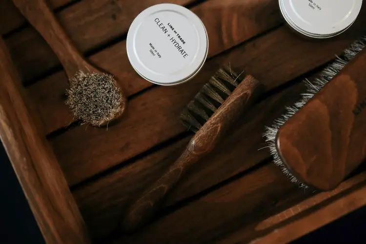 Cleaning cowboy boots is too familiar to many people. Just a horsehair brush and a bottle of leather cleaner, your job is done! But what if you don’t have those two in your house? You can absolutely use indoor items to clean cowboy boots! Do you believe that? We will demonstrate to you through today’s article: How to Clean Cowboy Boots with Household Items! Let’s check it out!