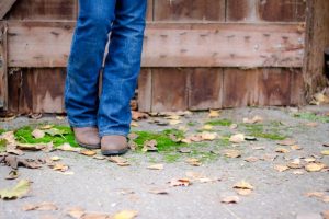 levi jeans with cowboy boots