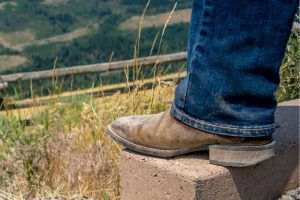 hiking cowboy boots