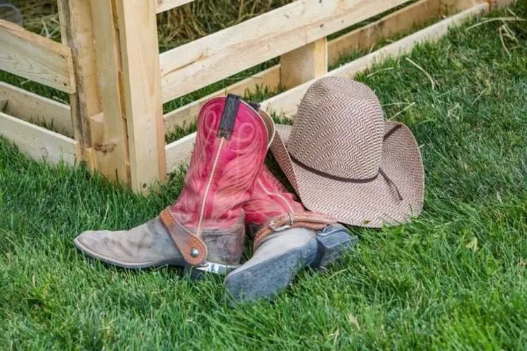 how to get wrinkles out of boots