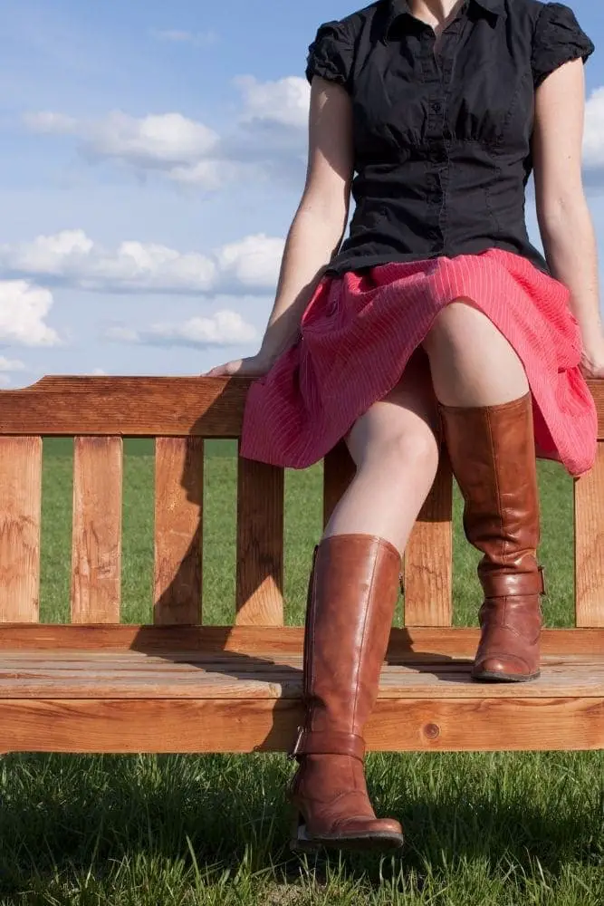 best skirts to wear with cowboy boots