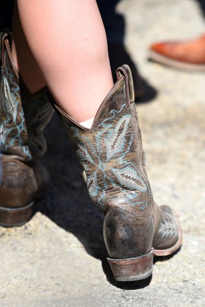 cowboy boots lack support
