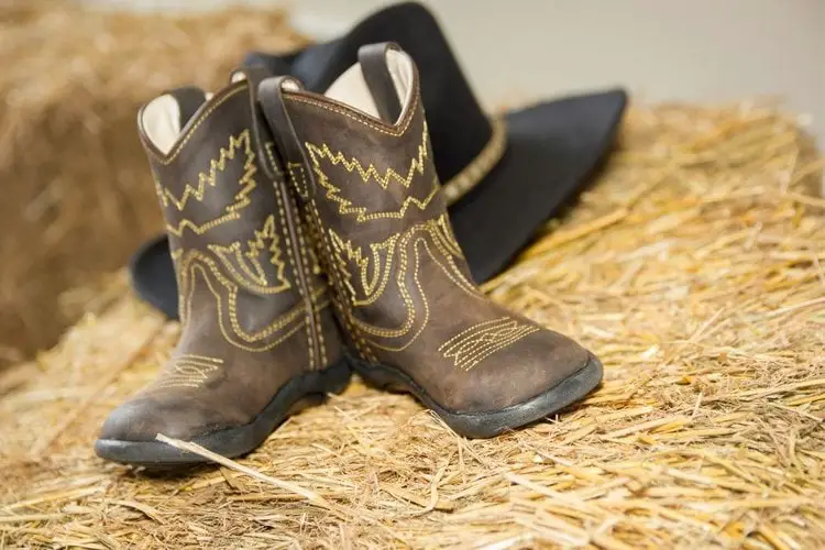 roper cowboy boots and cowboy hat