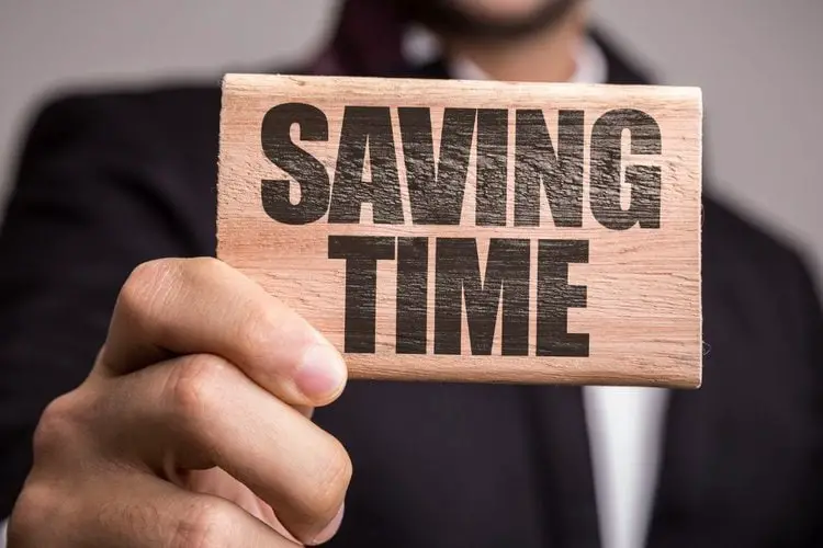 man hold a wood board writing saving time