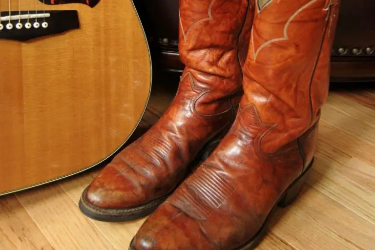 What Color Cowboy Boots Should I Get? In 5 Different Cases From The