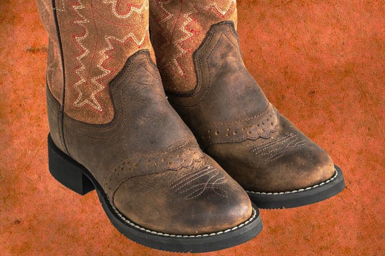 cowboy boots with roper heel
