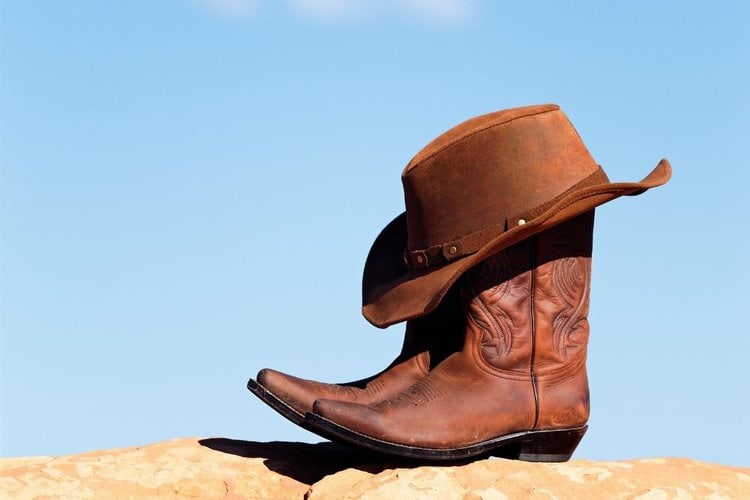 robber heel cowboy boots