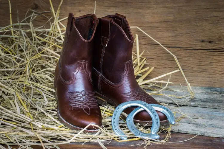 traditional vaquero boots