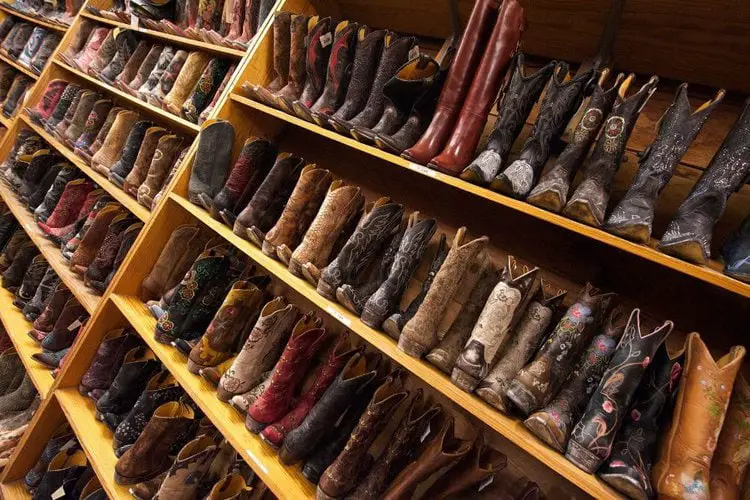 Cowboy boots in the store (3)
