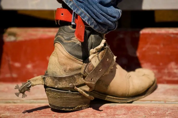 Man wear too dry cowboy boots