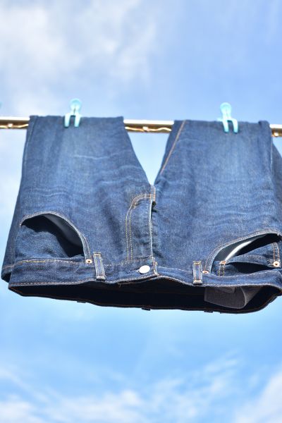 Hang denim jeans outdoor to dry it