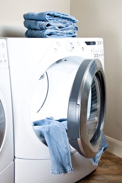 Jeans on the air dryer