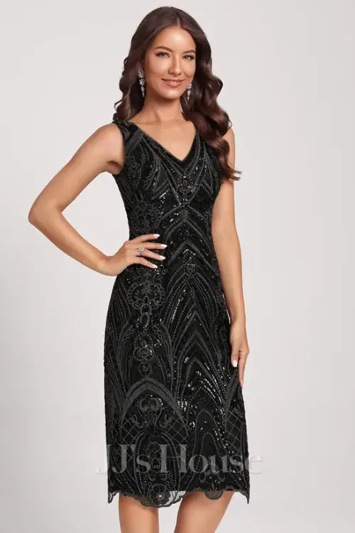 Sheath_Column V-Neck Knee-Length Sequin Cocktail Dress