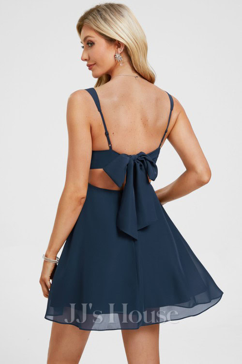 A-line Square Short Chiffon Homecoming Dress With Bow